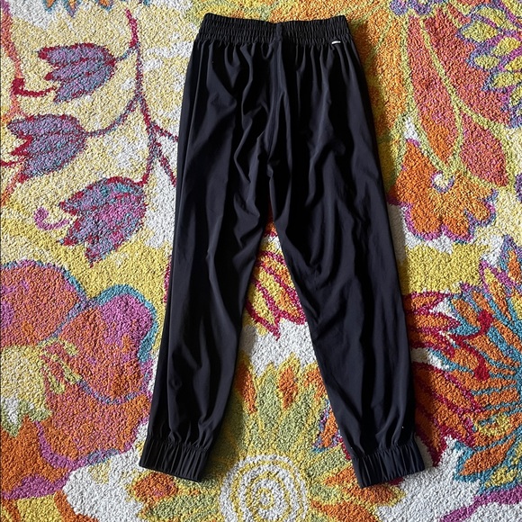 VUORI VILLA JOGGERS WOMENS SMALL - Picture 7 of 10